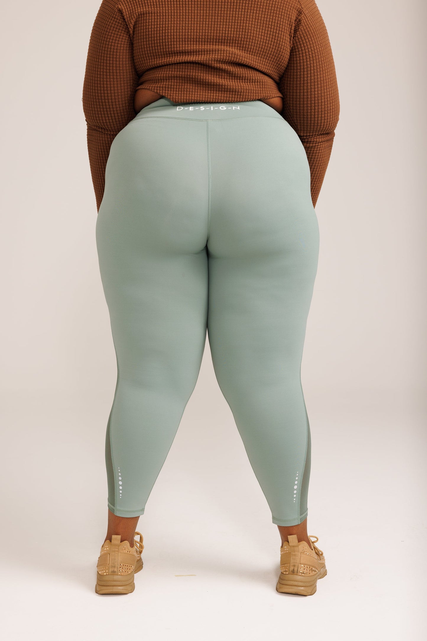 D-E-S-I-G-N Emerald Green Leggings (Curve)