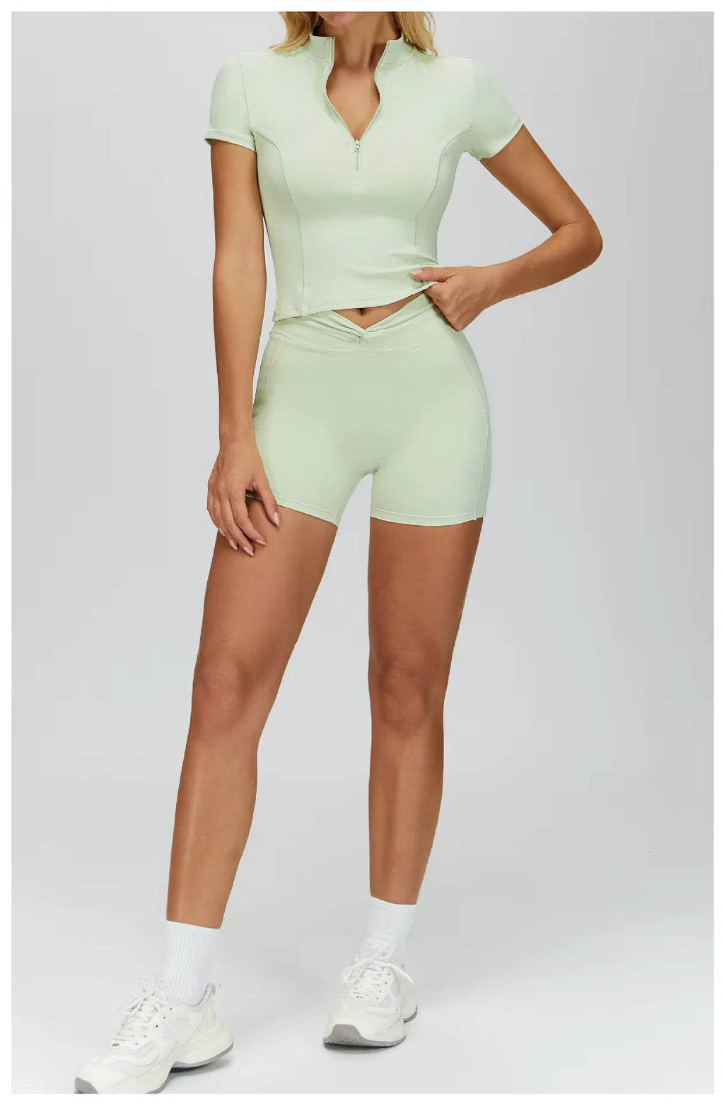 Stryda Short Sleeve Zip-Up